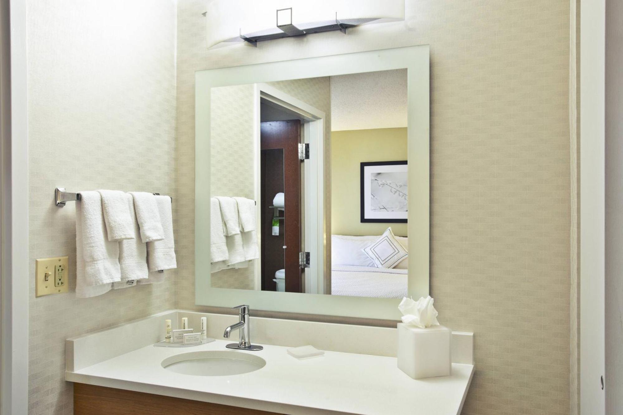 Springhill Suites By Marriott Chicago Elmhurst Oakbrook Area Exterior foto